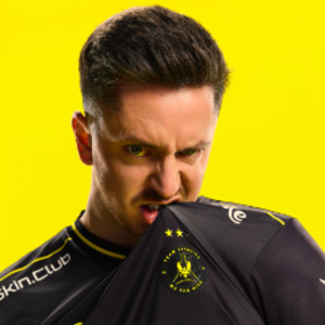 Portrait de apEX