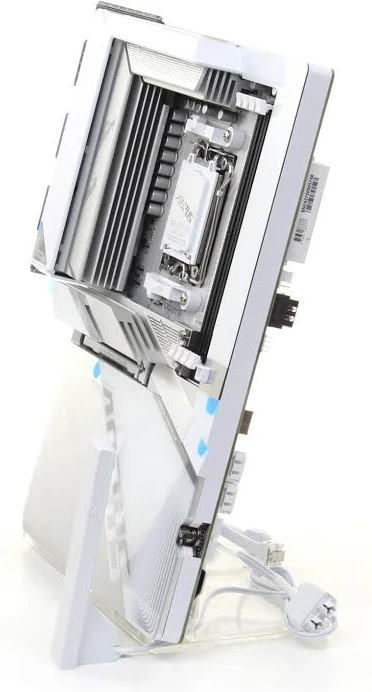 GIGABYTE B650E AORUS STEALTH ICE image 4