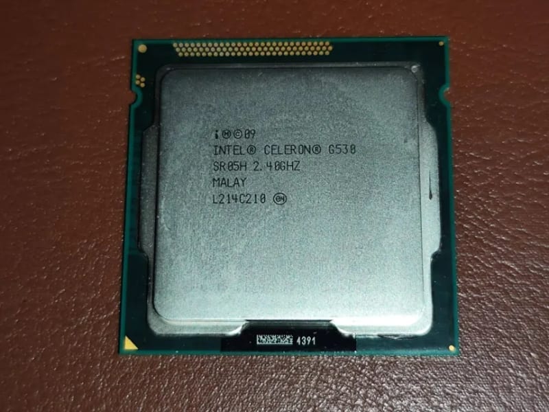 Processeur Intel Celeron G530 2.40GHz SR05H FCLGA1155 2Mo - vue 2