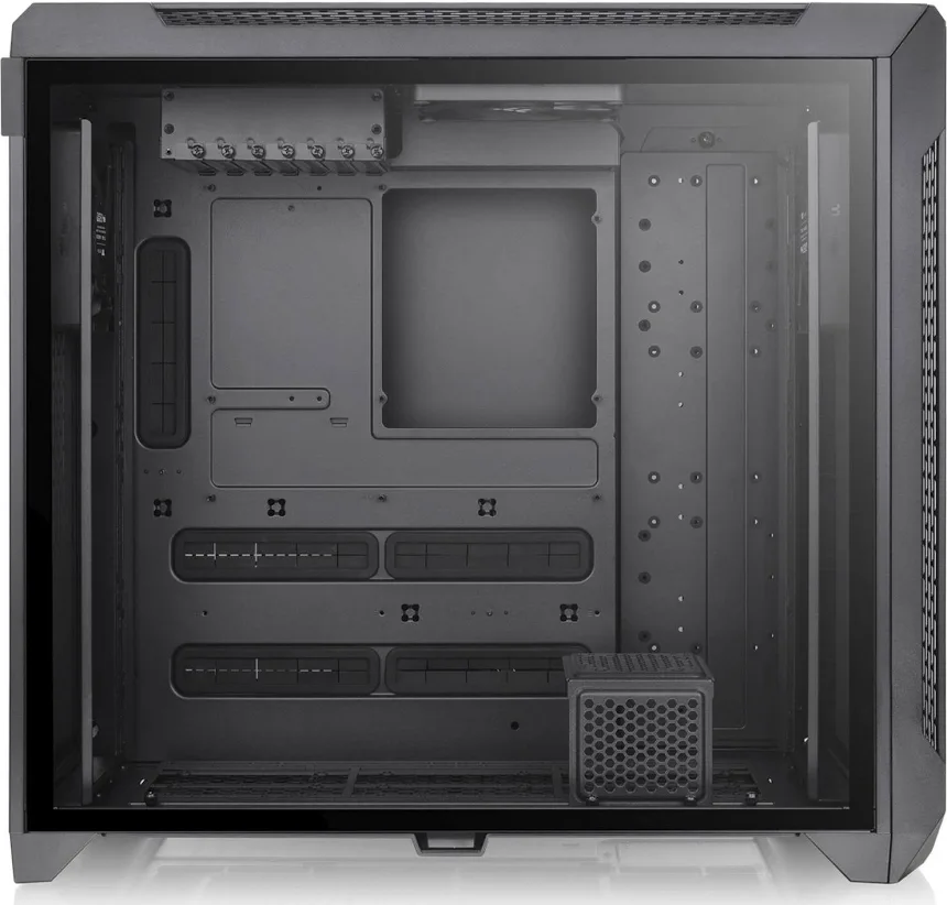 Thermaltake CTE C750 ATX - vue 3