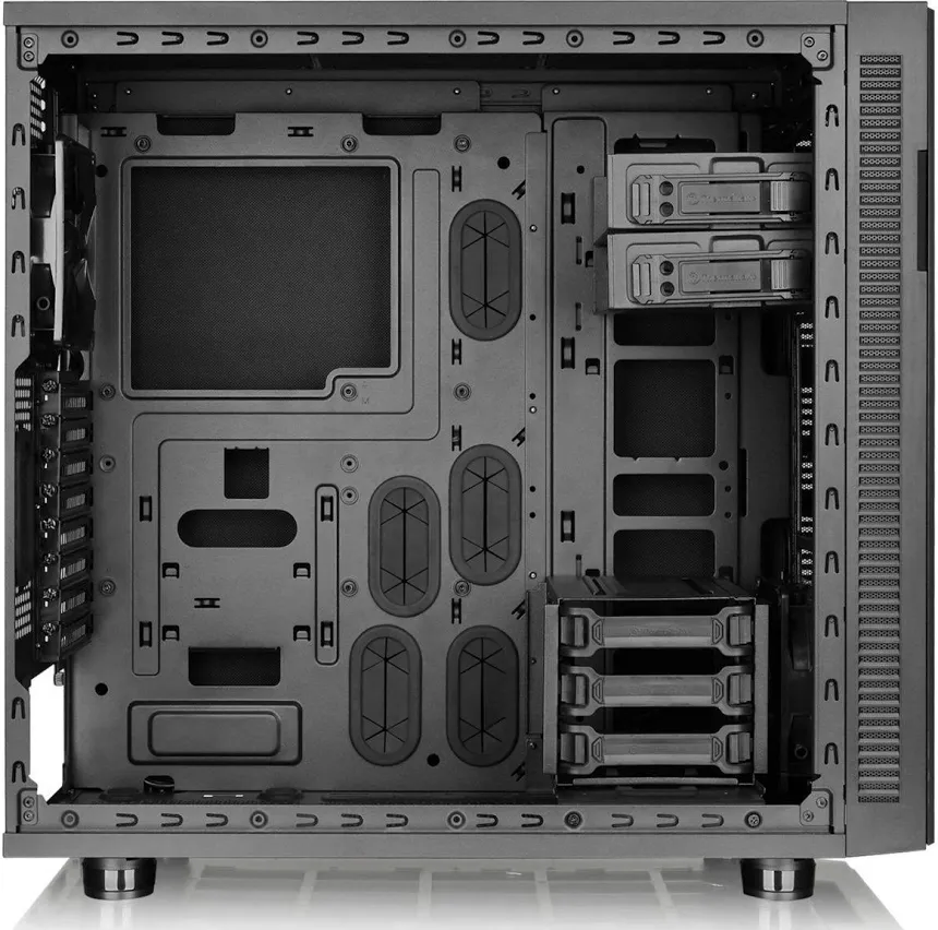 Thermaltake Suppressor F31 ATX - vue 3