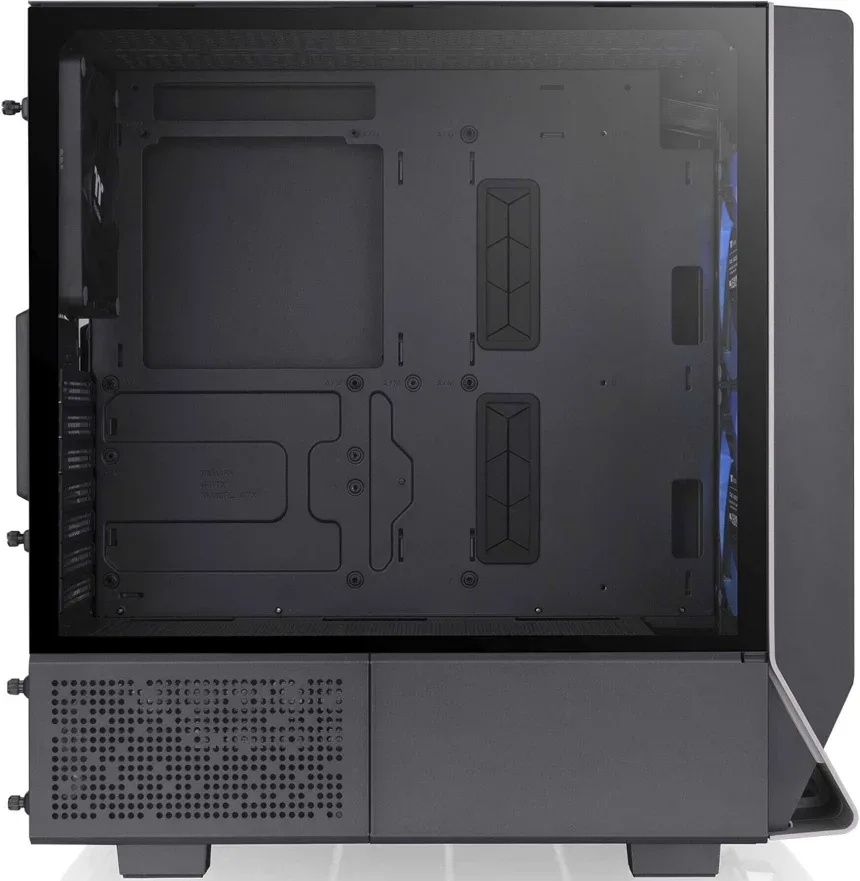 Thermaltake Ceres 300 TG mATX RGB - vue 3
