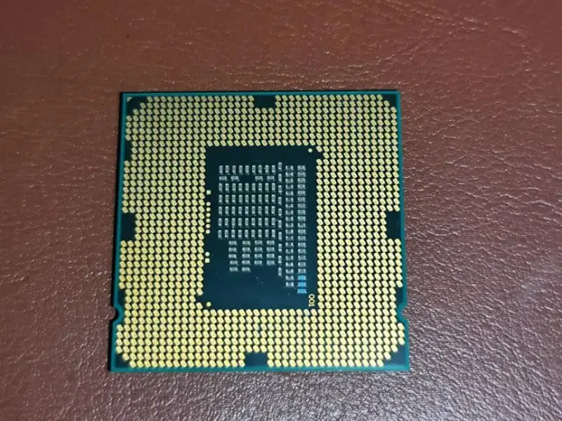 Processeur Intel Celeron G530 2.40GHz SR05H FCLGA1155 2Mo - vue 3