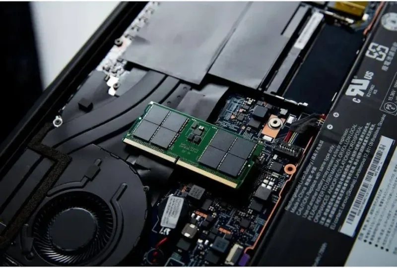 Kingston 32 Go DDR5 5600 MHz - vue 3